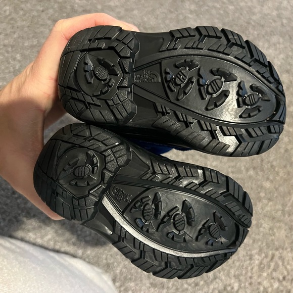 The North Face Waterproof Toddler Snow Boots - Picture 2 of 3